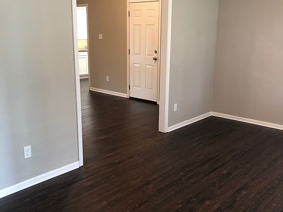 3rd image of 1145 Norwood Dr