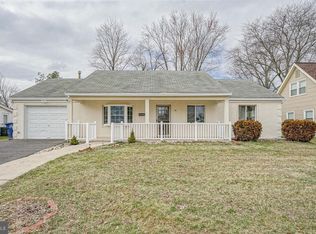 26 Elderberry Ln, Willingboro, NJ 08046