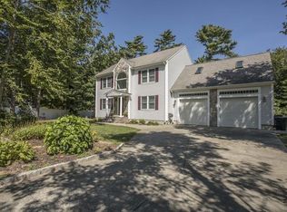 10 Cross Rd, Dartmouth, MA 02747