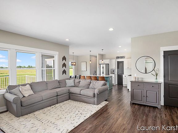 4th image of 34 Summerwyn Dr SE