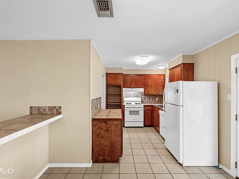 1520 Lampkin St — Photo 17