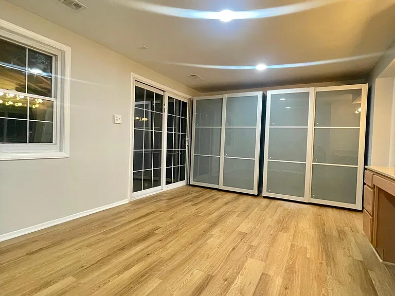 5455 Hildebrand Ct — Photo 14