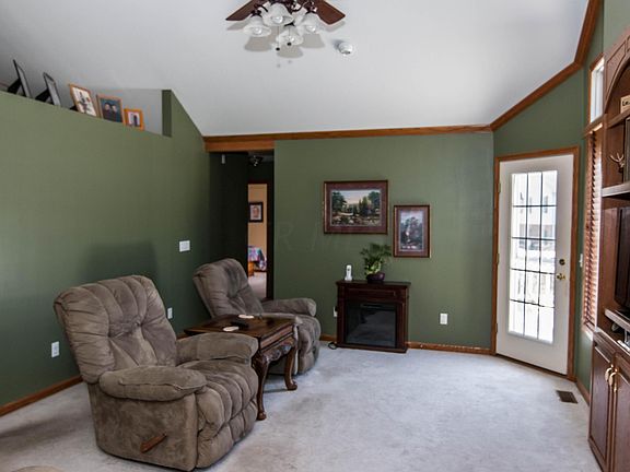 2nd image of 14 Coventry Ct
