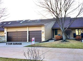 3367 E Ridge Dr, Bettendorf, IA 52722
