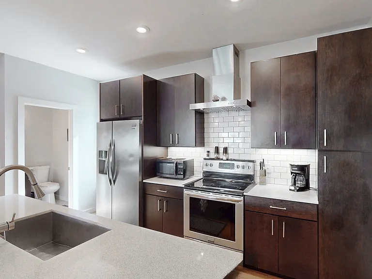 167 W Martin Luther King Blvd #1 — Photo 32