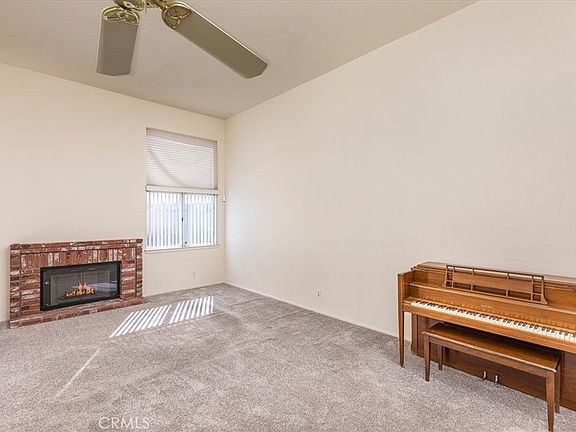 4th image of 852 Arena Ct
