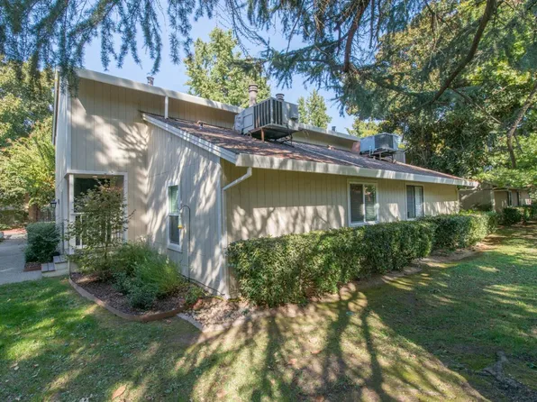 7969 La Riviera Dr, Sacramento, CA 95826