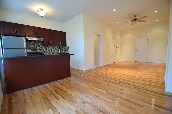 Rented by Urban Realty NYC | media 19