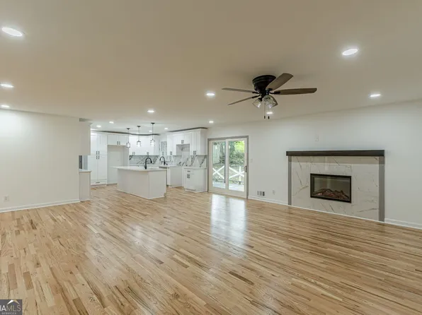 3552 Springrun Dr, Decatur, GA 30032
