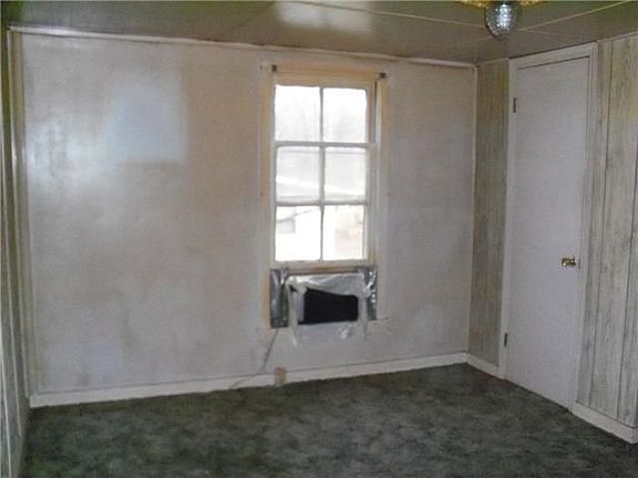 3rd image of 107 Valeria St