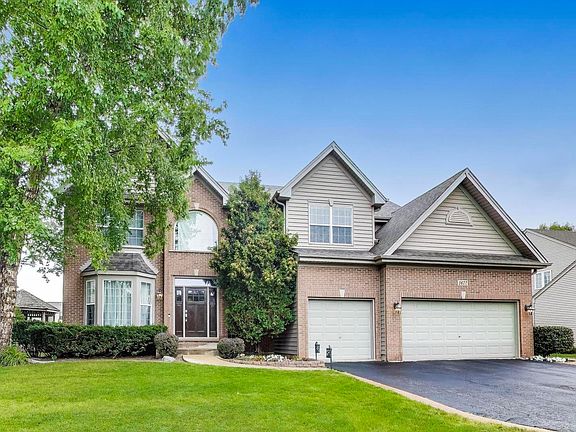 2nd image of 1677 Driftwood Ln