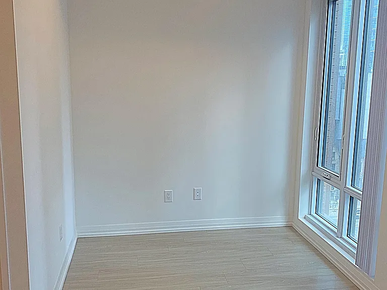 8 Widmer St #907 — Photo 6