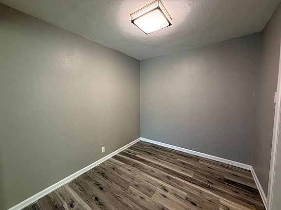 5th image of 3313 Turner Ave