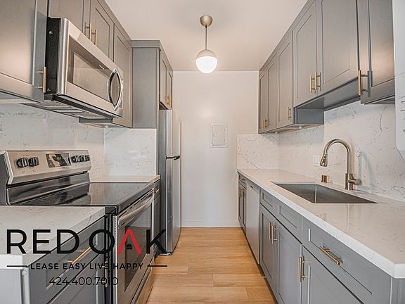 4th image of 426 S Venice Blvd APT 3