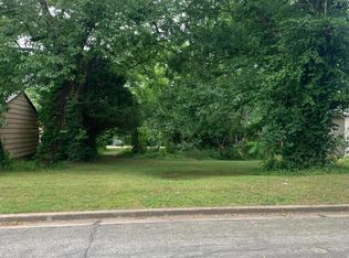 318 N Maple Ave, Joplin, MO 64801