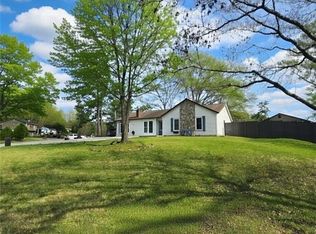 4796 Kellys Mill Dr NW, Lilburn, GA 30047