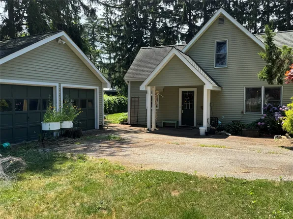 5515 Edward St, Erie, PA 16505