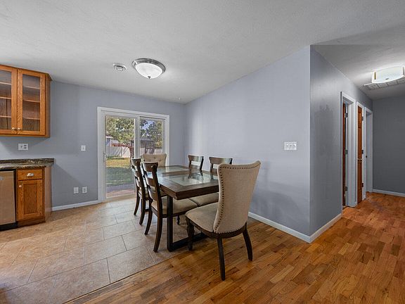 5th image of 414 N Monroe Ave