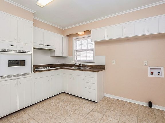 4th image of 609 N 5th St