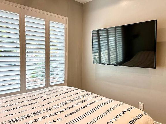 5th image of 10478 Bedfont Cir