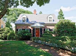 25 Cabot St, Newton, MA 02458
