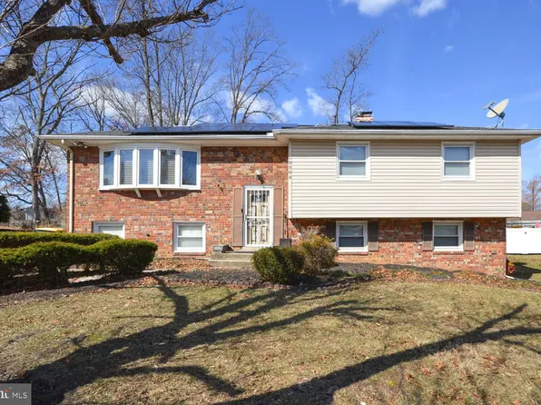 10904 Wharton Dr, Upper Marlboro, MD 20774