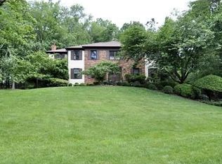 11 Glen Rd, Randolph, NJ 07869