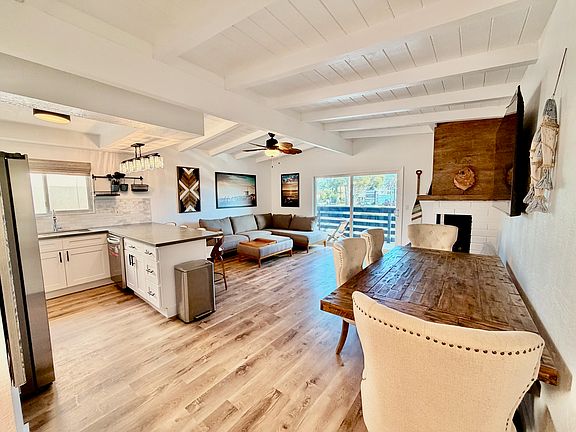 3rd image of 207 28th St #2