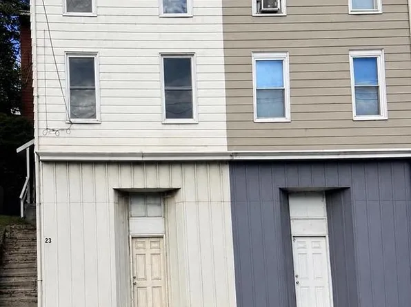 23 S 2nd St, Steelton, PA 17113