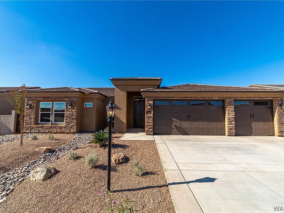 1st image of 2094 John Wayne Dr