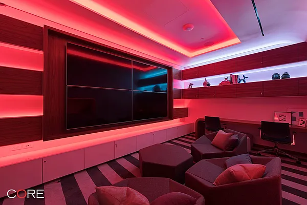 Rented by CORE | media 36