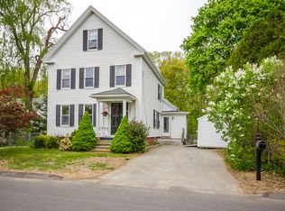 23 Prospect St, Merrimac, MA 01860
