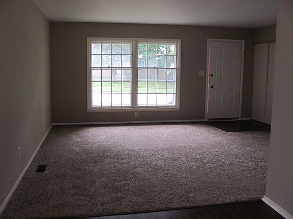 2nd image of 4927 Eastwick Dr