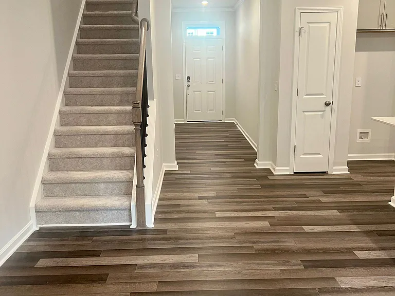 202 Ivy Vine Way — Photo 4