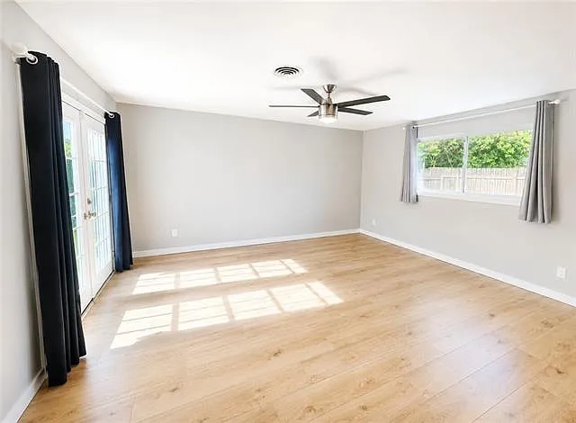 2708 Comet St — Photo 16