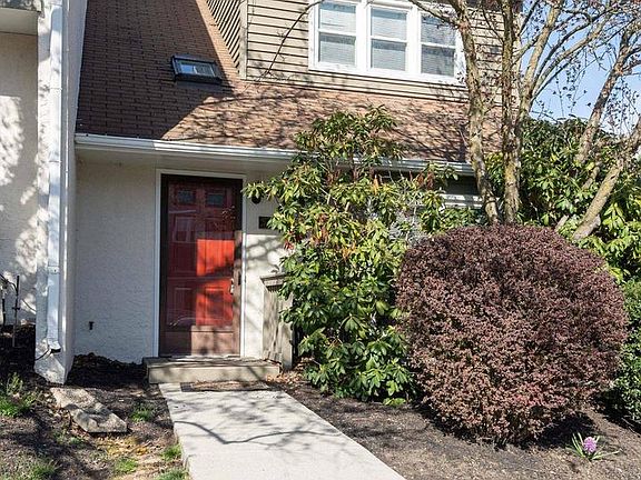 2nd image of 5303 Lister Ct