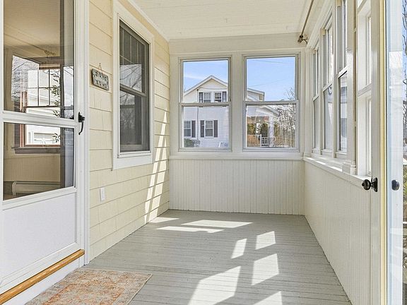 4th image of 111 Essex Avenue