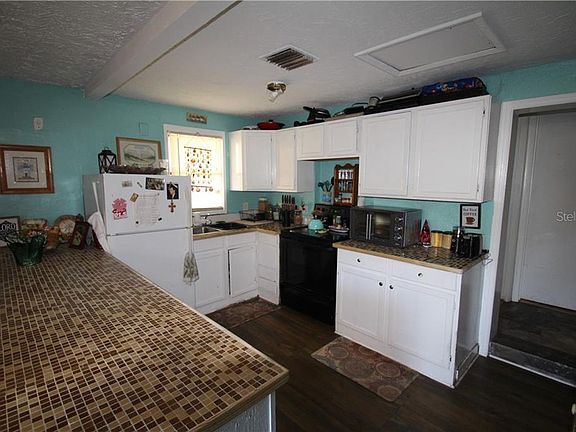 2nd image of 714 N Disston Ave
