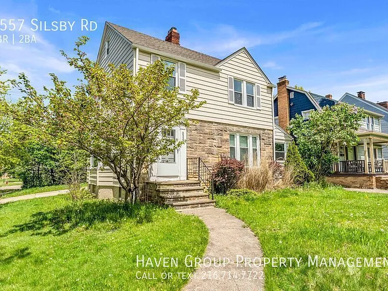 3557 Silsby Rd — Photo 2