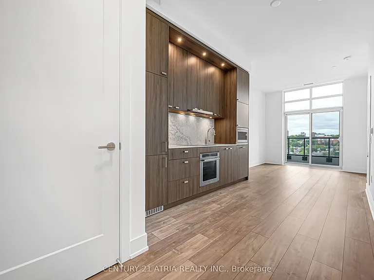 858 Dupont St #Penthouse 19 — Photo 8