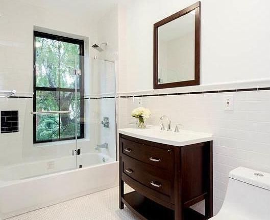 3rd image of 810 Marcy Ave #3