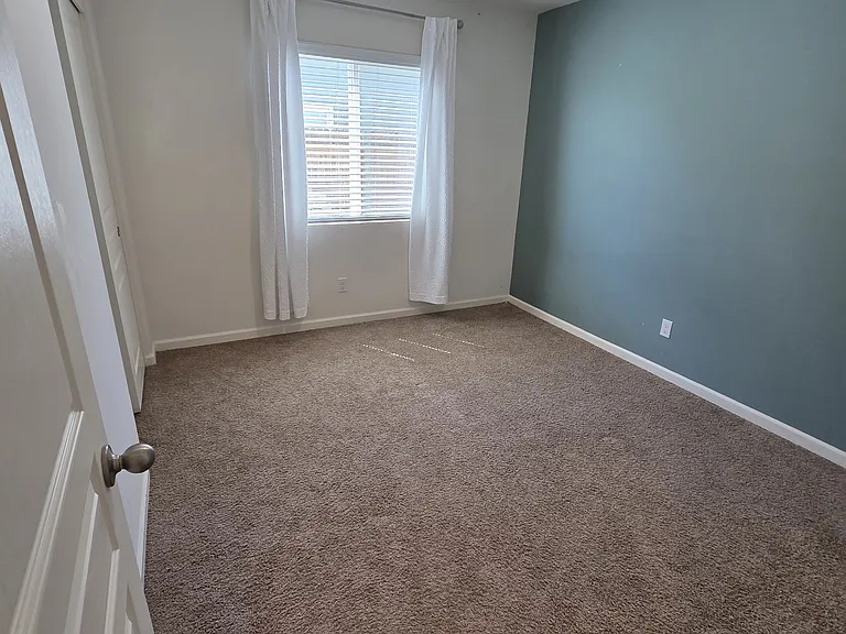 1474 Mission Dr — Photo 12