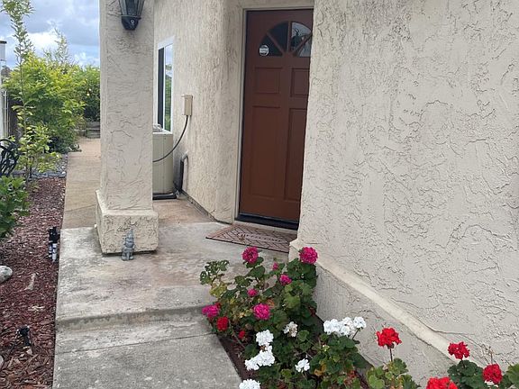 3rd image of 15720 Caminito Cercado