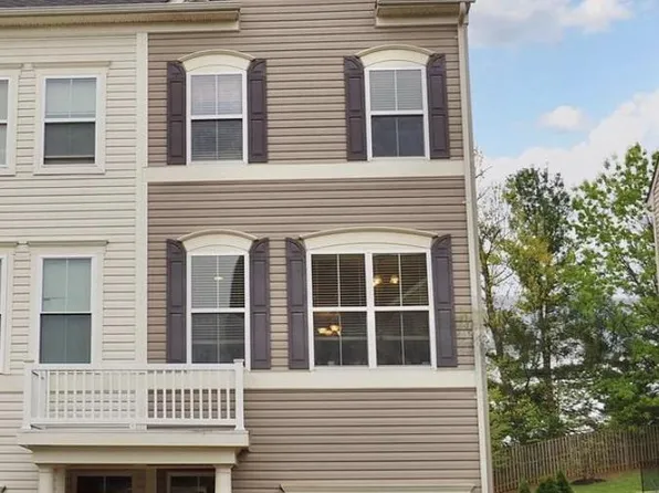 16772 Blackjack Oak Ln, Woodbridge, VA 22191