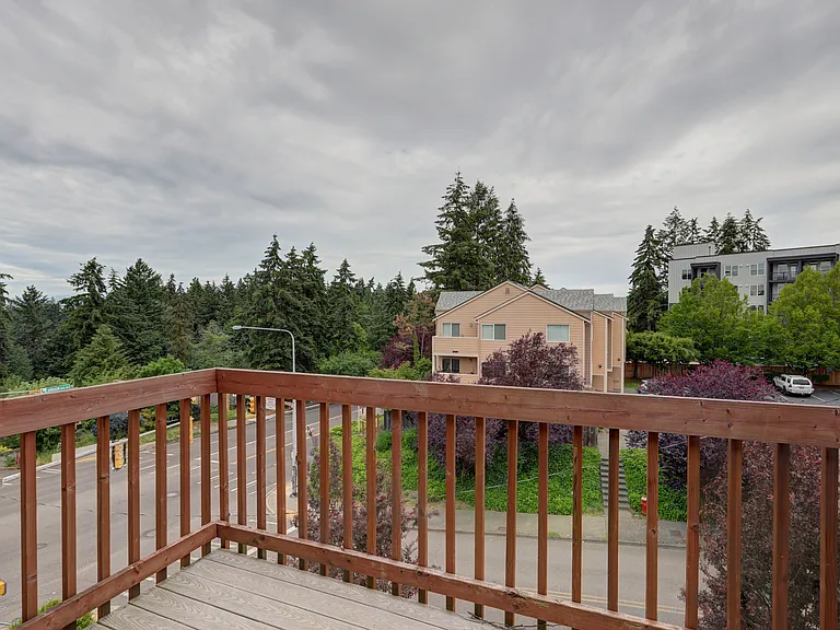 Ambaum Place I | Modern Apartment Homes w/ In-Unit Laundry! — Photo 37