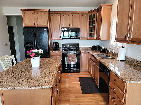 Main Floor Kitchen
