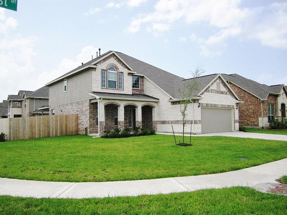 1st image of 24111 Blue Crest Dr