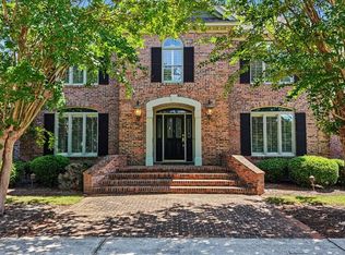 110 Hidden Lakes Dr, Albany, GA 31721