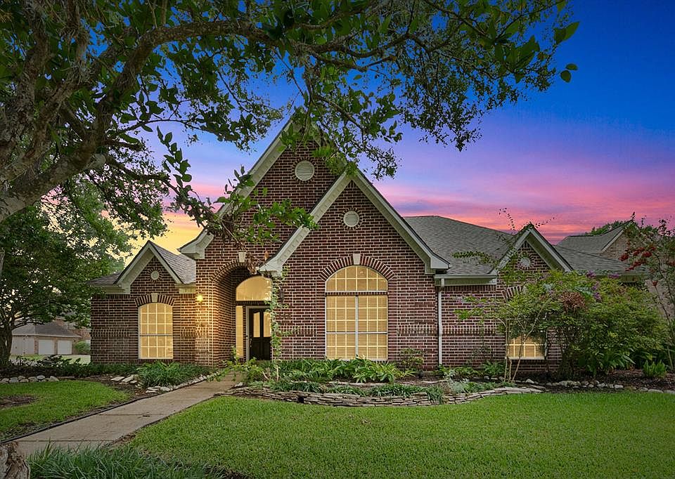 1st image of 2203 Mossy Glen Court