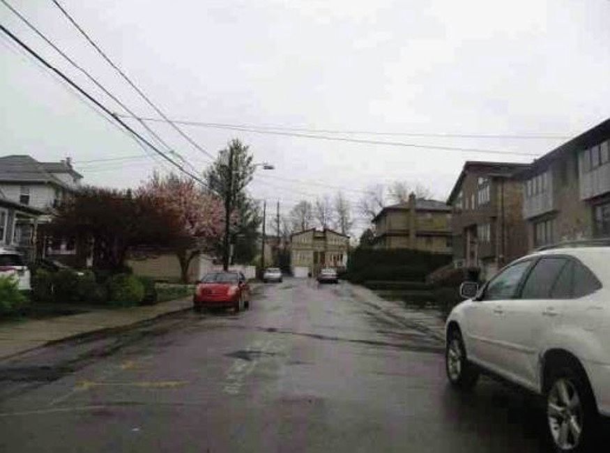 Exterior Neighborhood (street photo)